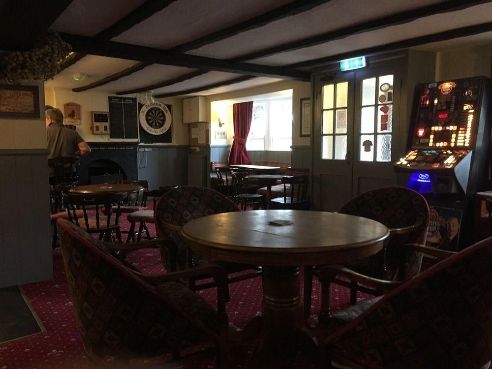 The Plough Inn Highworth Exteriér fotografie